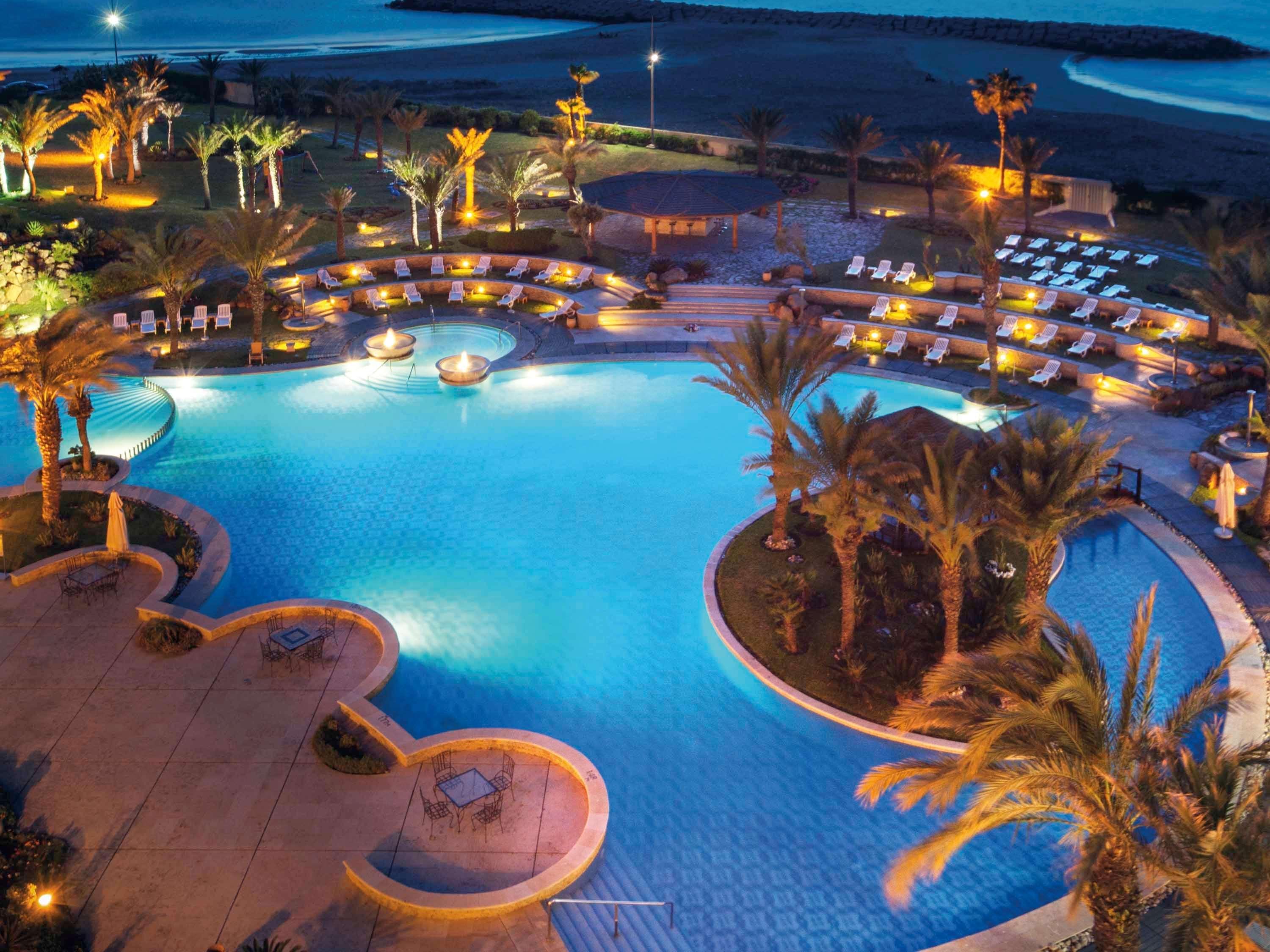 玛拉巴塔丹吉尔瑞享酒店及娱乐场 外观 照片 The pool at the Hilton Sharm El Sheikh