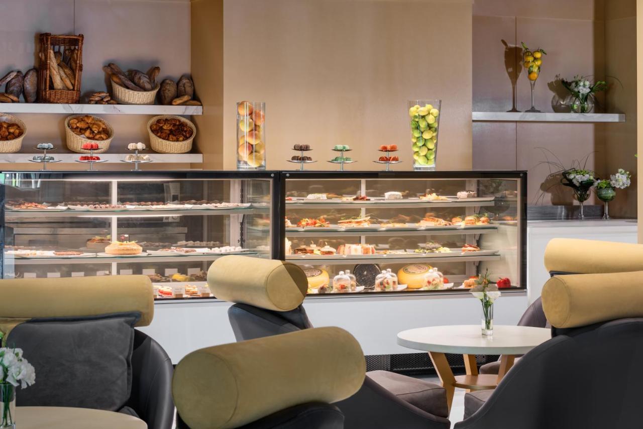玛拉巴塔丹吉尔瑞享酒店及娱乐场 外观 照片 A pastry display case